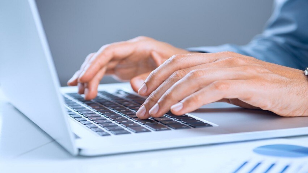 اشتباهات رایجی که لپ‌تاپ شما را نابود می‌کند