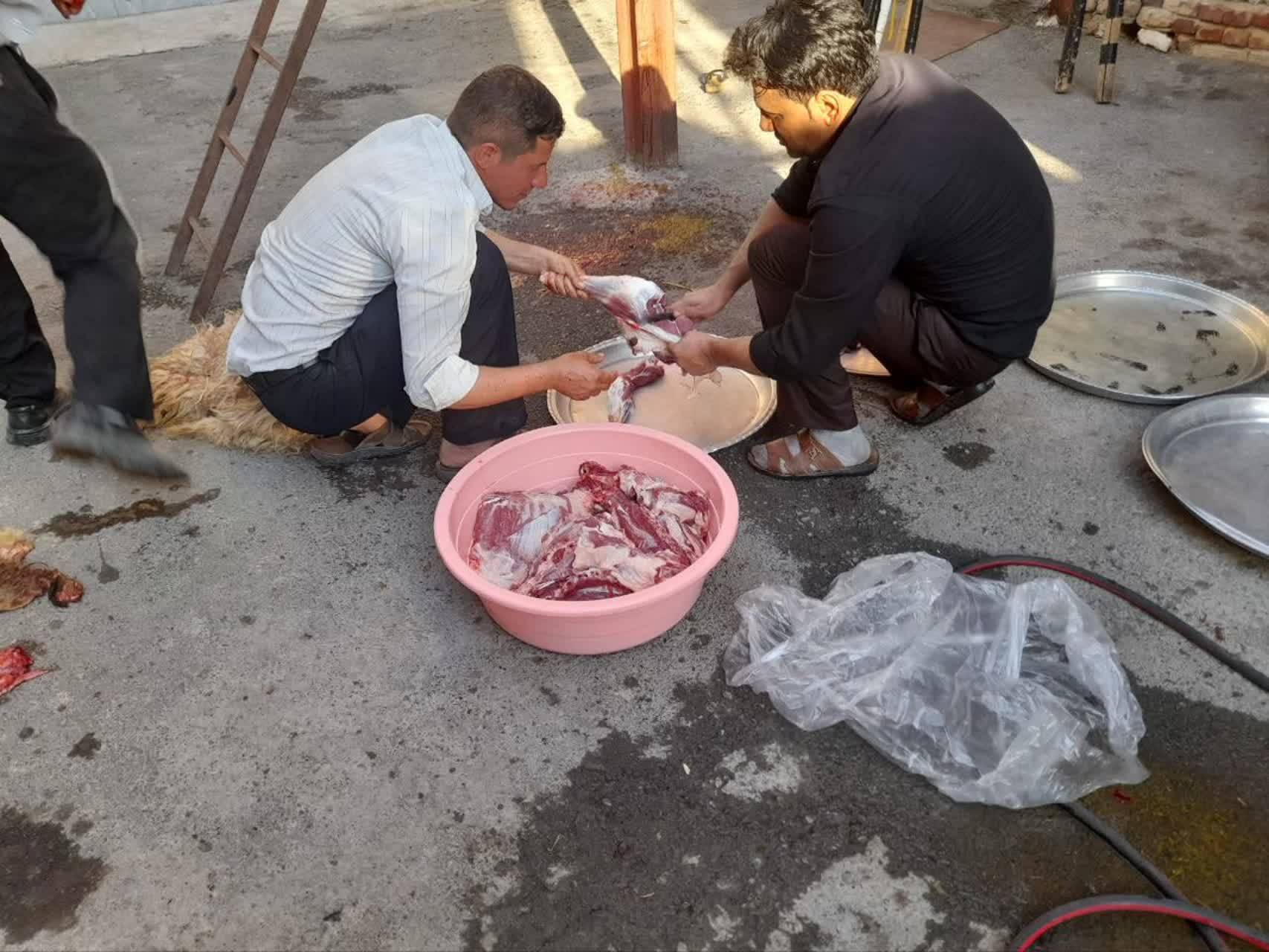 توزیع نذری بین نیازمندان