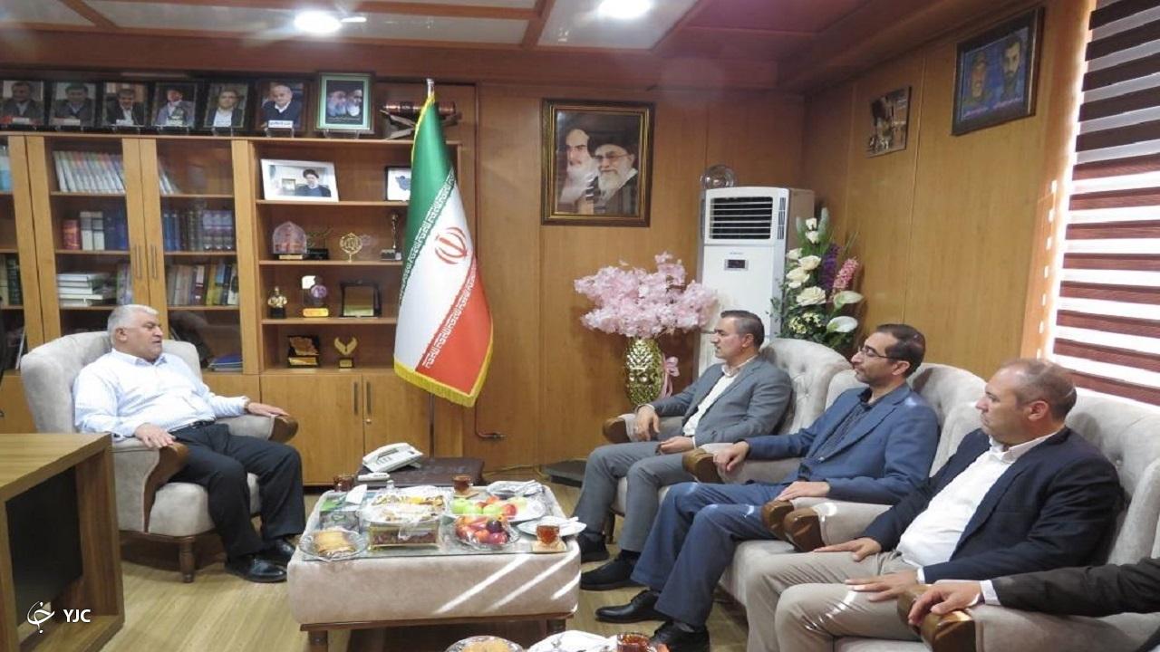 دیدار رئیس دادگستری با فرماندار مهاباد در چهارمین روز هفته دولت