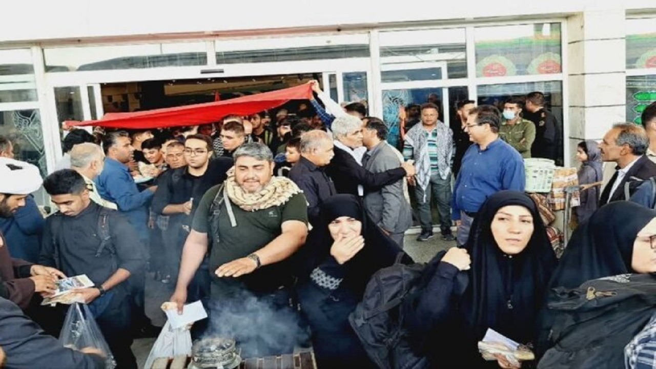 قطار زائران اربعین حسینی(ع) در زاهدان راه‌اندازی شد