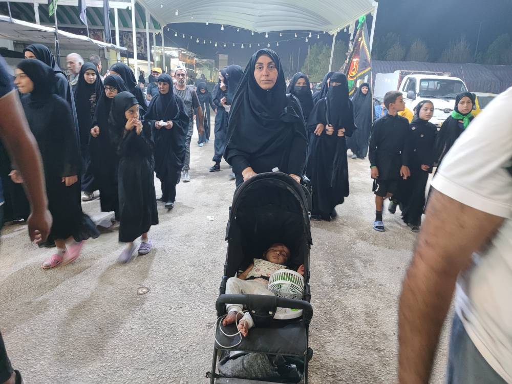 مادران و فرزندان در اربعین
