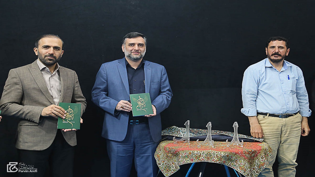 «مرغان ابراهیم؛ روایت‌هایی بی‌واسطه‌ از پیاده‌روی اربعین»