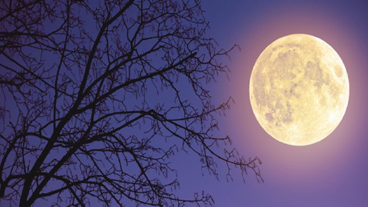 ماه آبی چیست و چه زمانی اتفاق می‌افتد؟