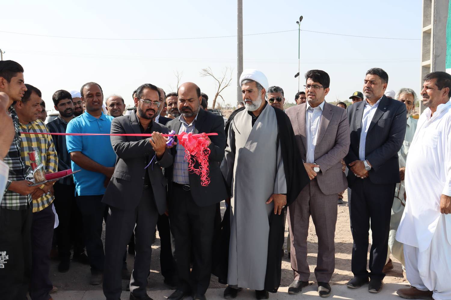 افتتاح چندین طرح عمرانی در بخش نگین کویر فهرج با اعتباری بالغ بر ۱۶ میلیارد تومان