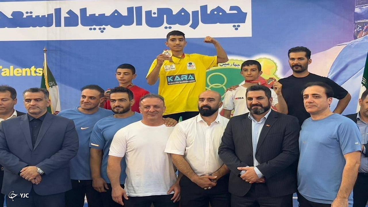 بوکسور نونهال مهابادی مدال برنز کشور را به گردن آویخت