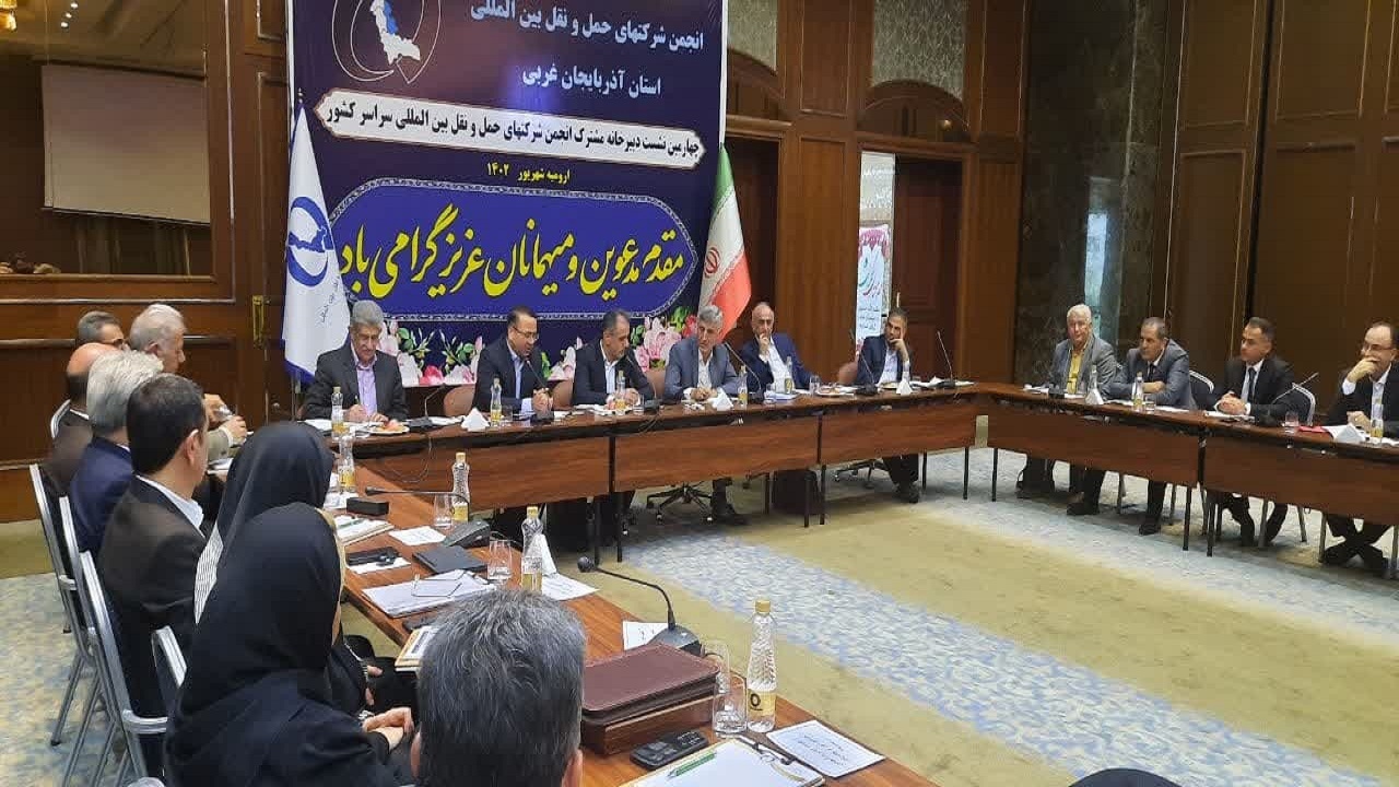 تخلیه، بارگیری و انبارداری در گمرکات به بخش خصوصی واگذار می شود