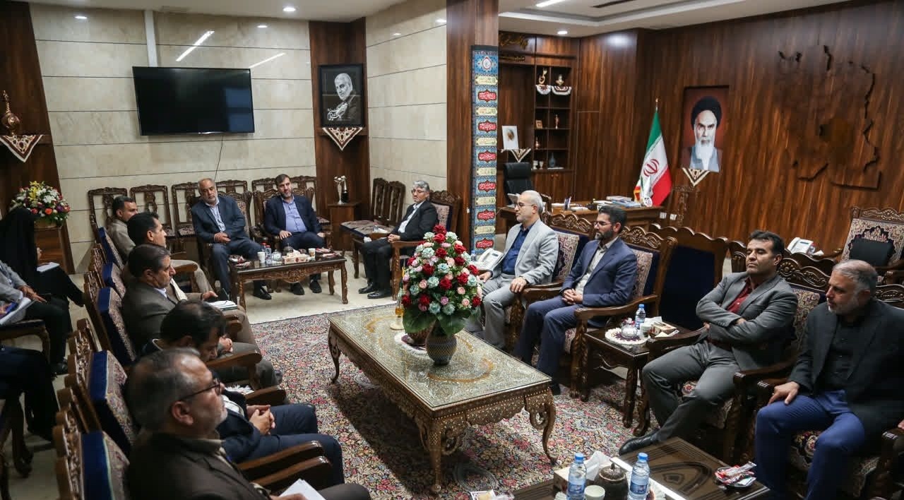 تاکید استاندار کرمان بر تعامل بانک‌ها و کمیته امداد برای مسکن نیازمندان 