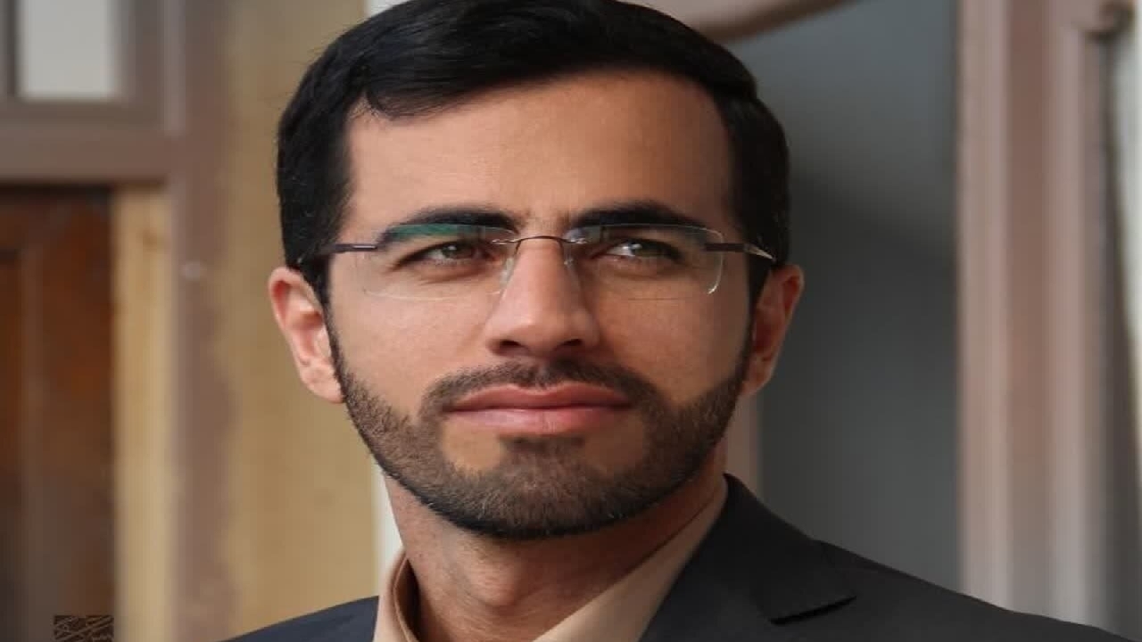 یکی از سیاست‌های دولت توسعه دانش مهارت برای کارجویان و شاغلان است