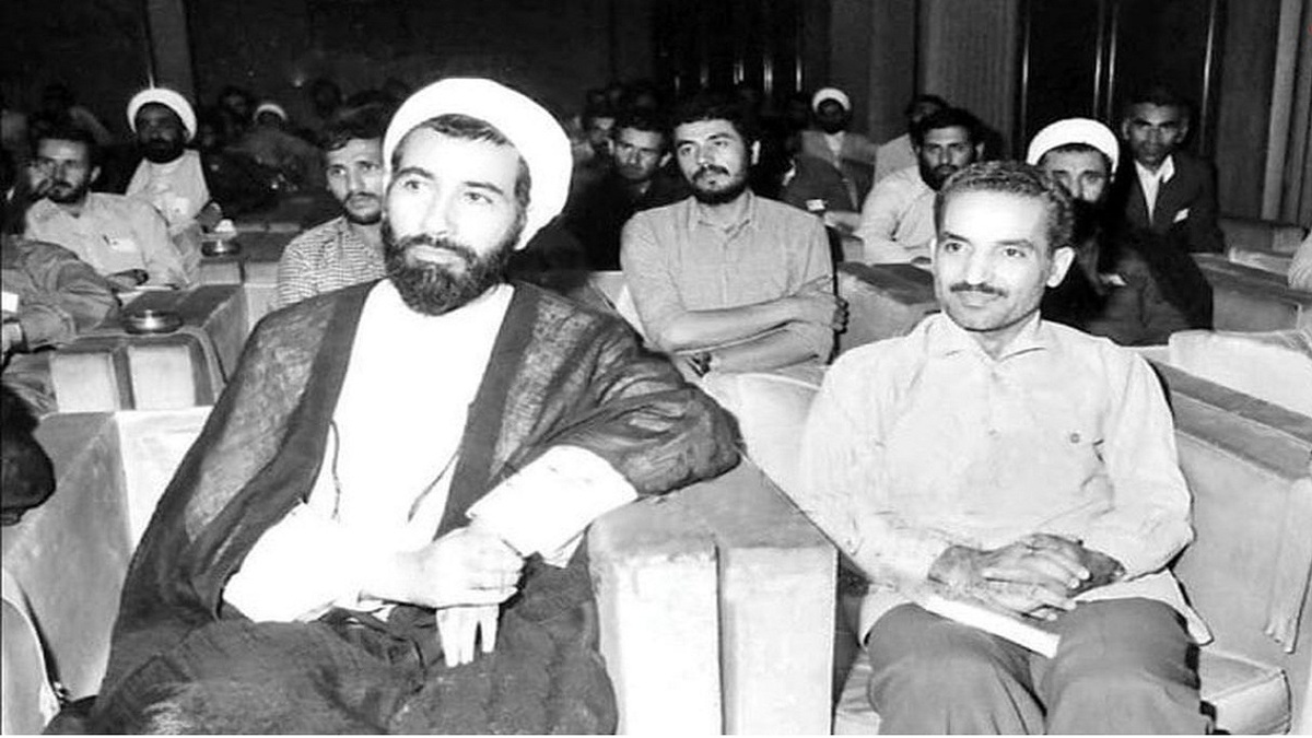 مراسم ترحیم مادر مداح اهل بیت در مسجد ارک تهران + فیلم