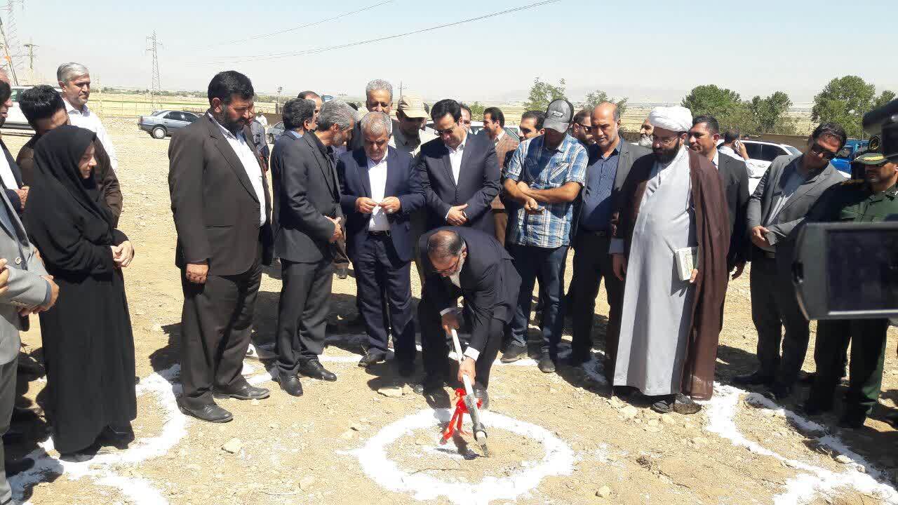 مراسم کلنگ زنی نیروگاه ۲۰ مگاواتی شهید بروجردی چالانچولان برگزار شد