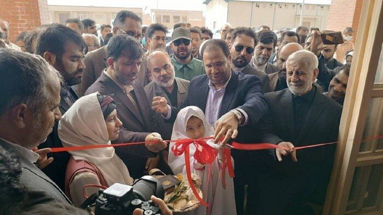 مجتمع شبانه روزی۱۲ کلاسه نیمروز با حضور وزیر آموزش و پرورش افتتاح شد