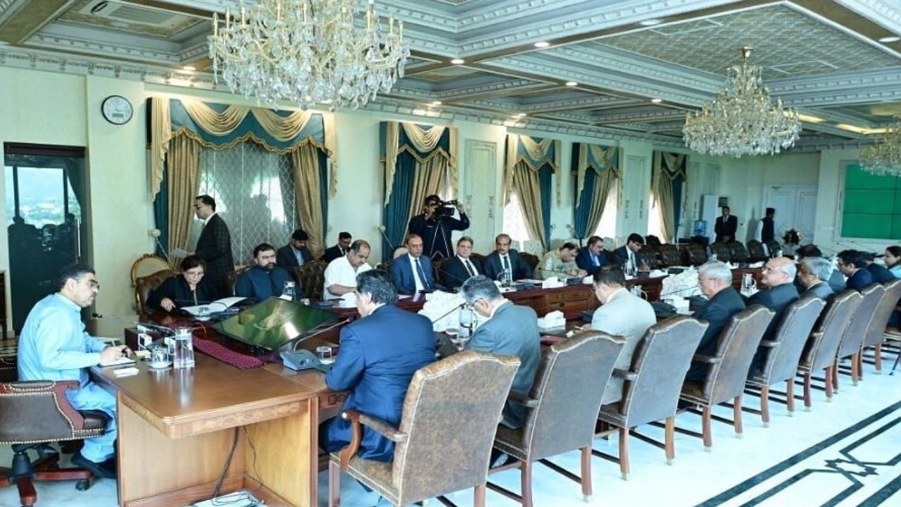 نشست کابینه دولت پاکستان برای بررسی توسعه تجارت دوجانبه با ایران برگزار شد