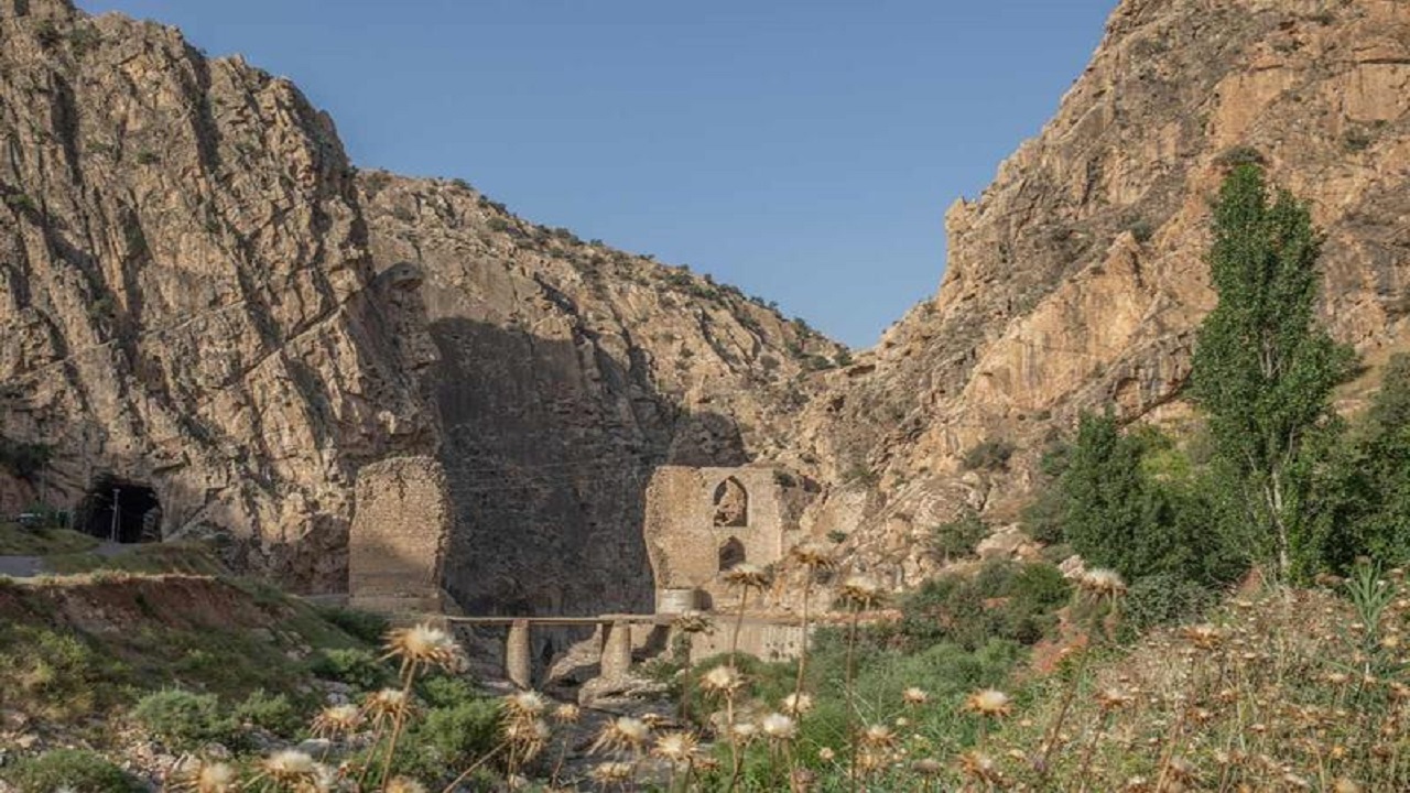 پل تاریخی کلهر در کجا قرار گرفته است؟ + فیلم