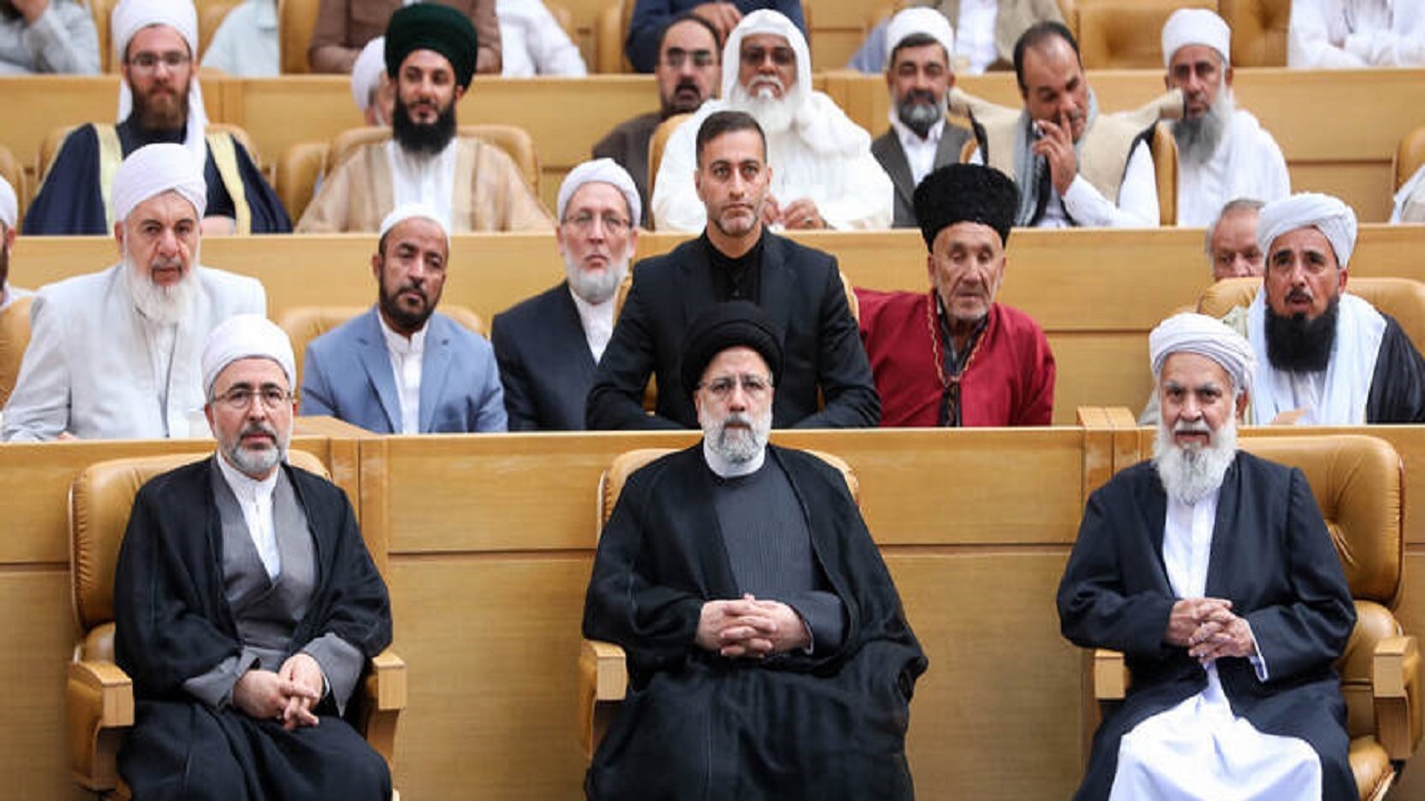 نشست علمای اهل سنت با رئیس جمهور + فیلم