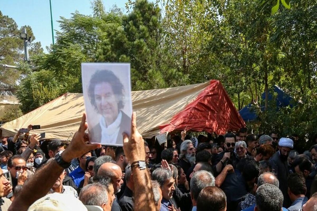 نگاهی بر کارنامه هنری زنده یاد آرش میراحمدی + عکس