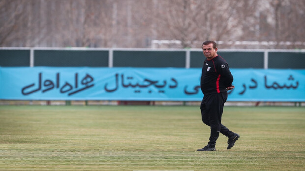 پیشکسوت فوتبال ایران زیر تیغ جراحی رفت
