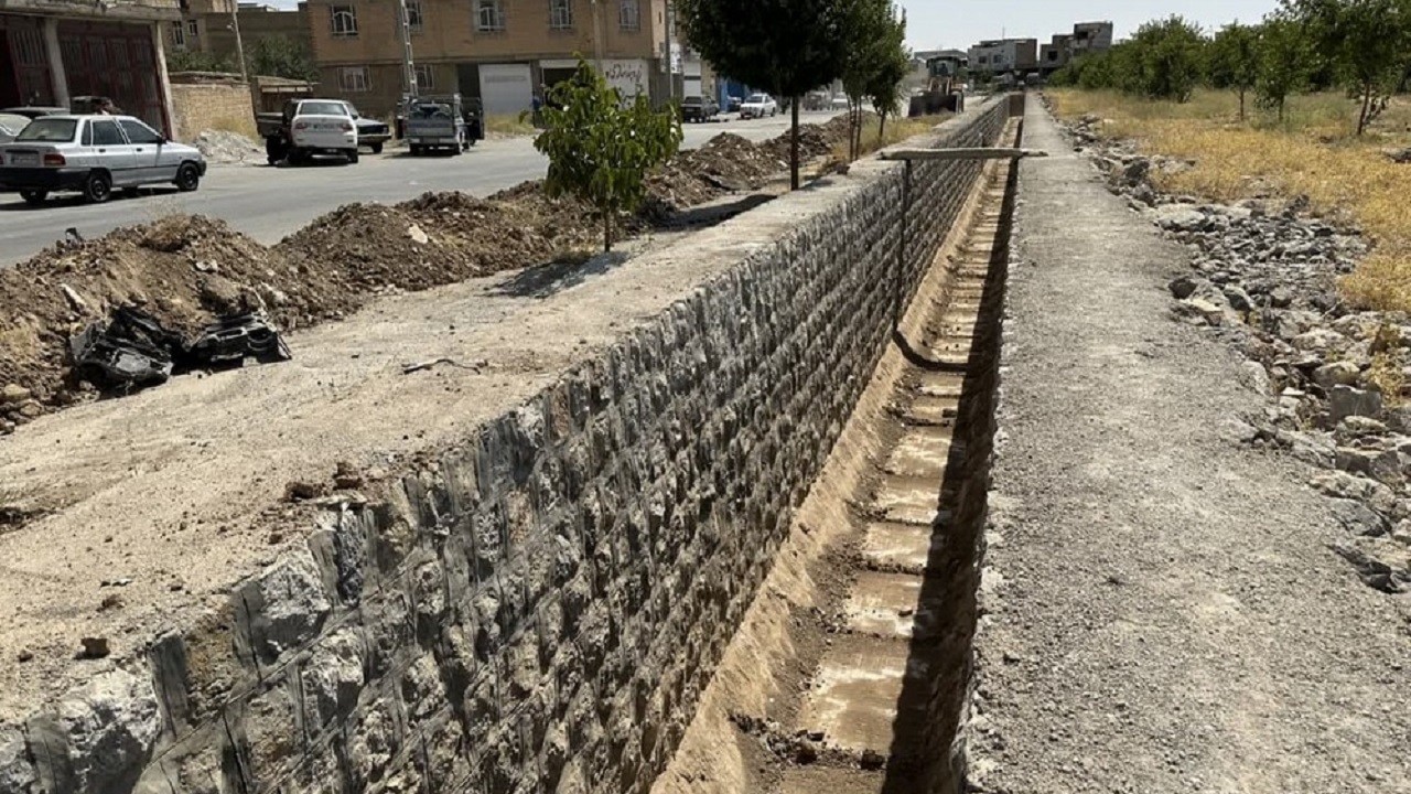لایروبی مسیل خیابان پژمان شهرکرد پس از ۳ سال