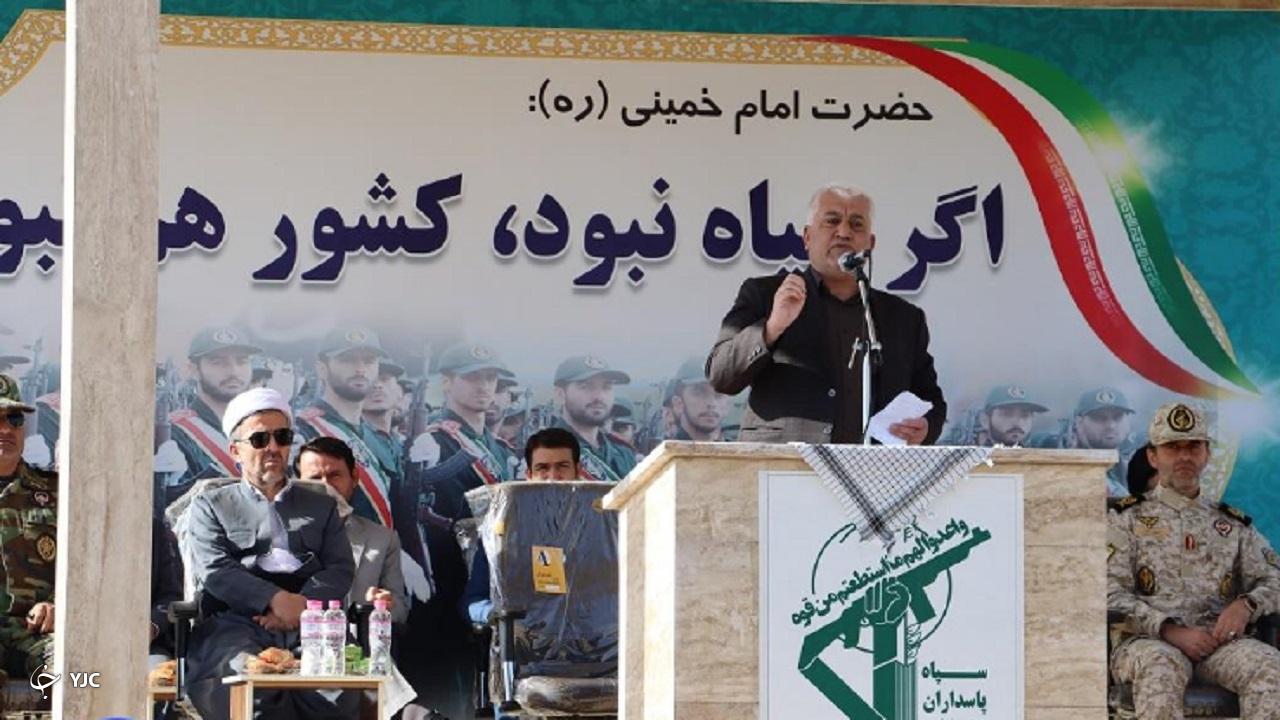 جنگ تحمیلی ریشه‌های انقلاب اسلامی را محکم‌تر کرد