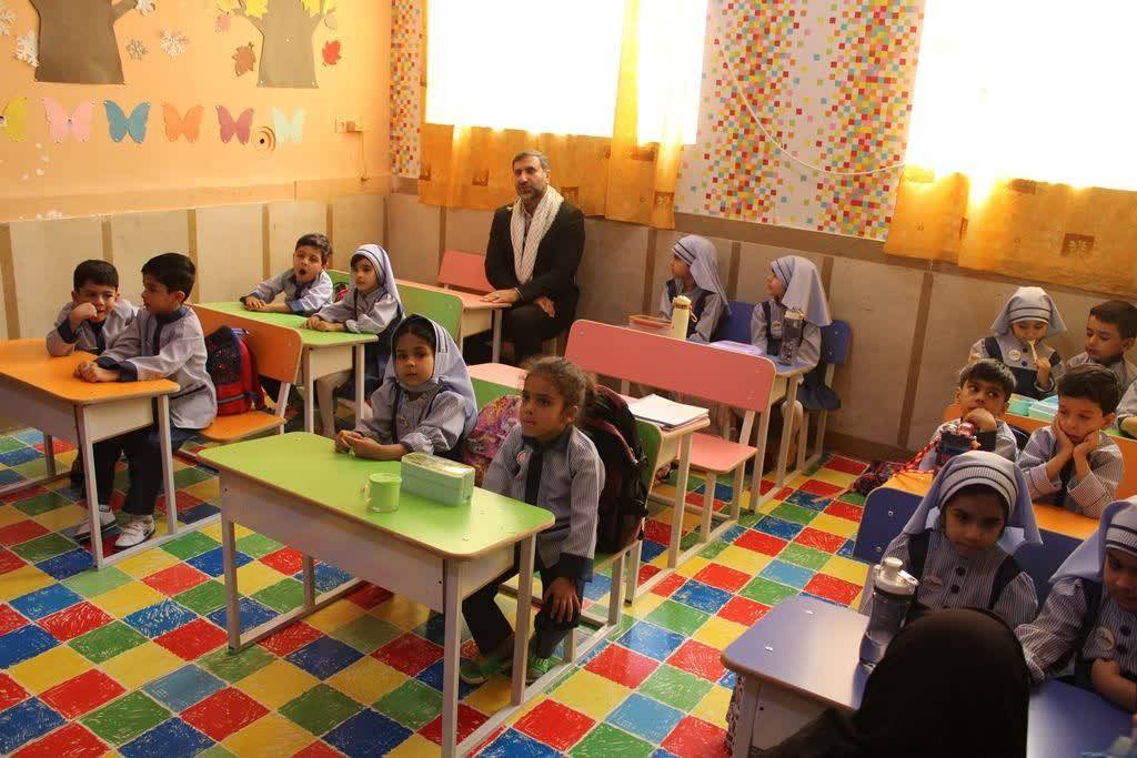 زنگ بازگشایی مدارس در لارستان