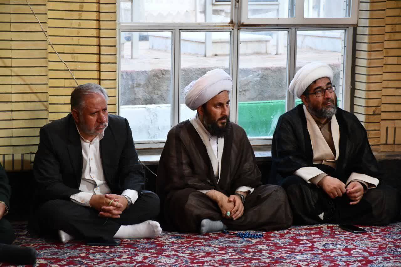 حضور روحانیون در مراسم یادواره شهدا