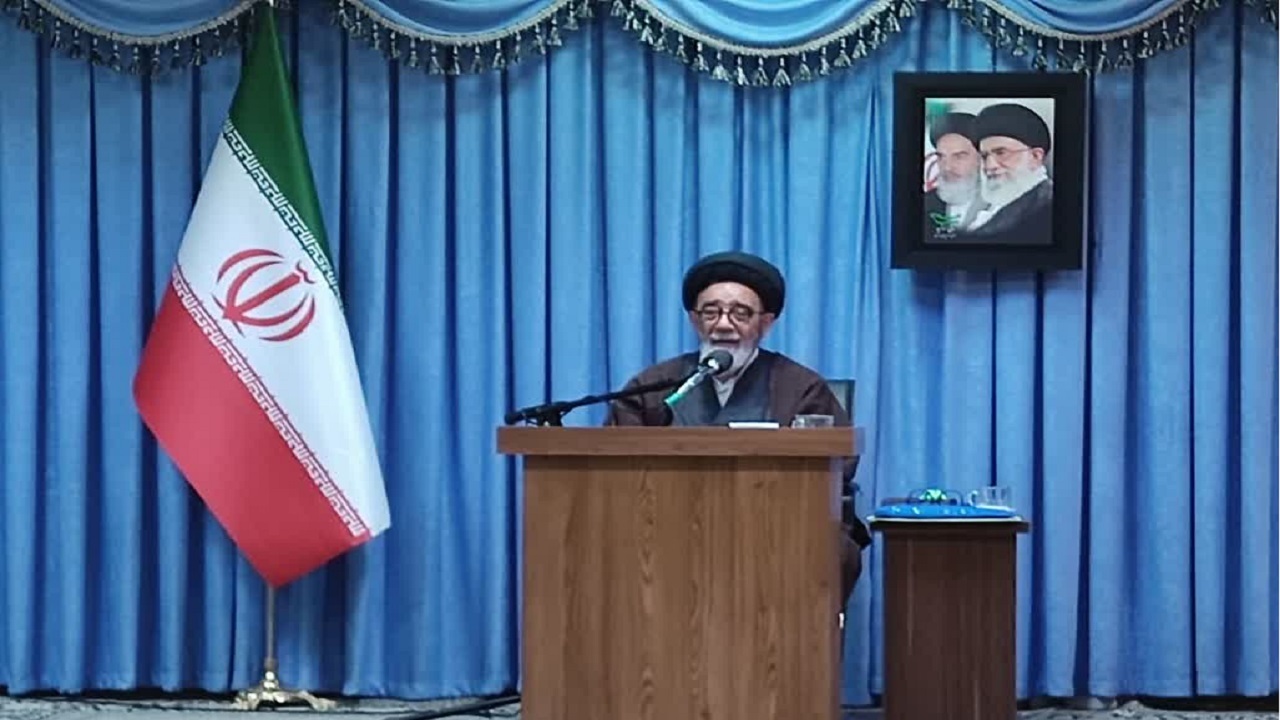 نفاق مهمترین سلاح دشمنان برای ضربه زدن به جامعه اسلامی است