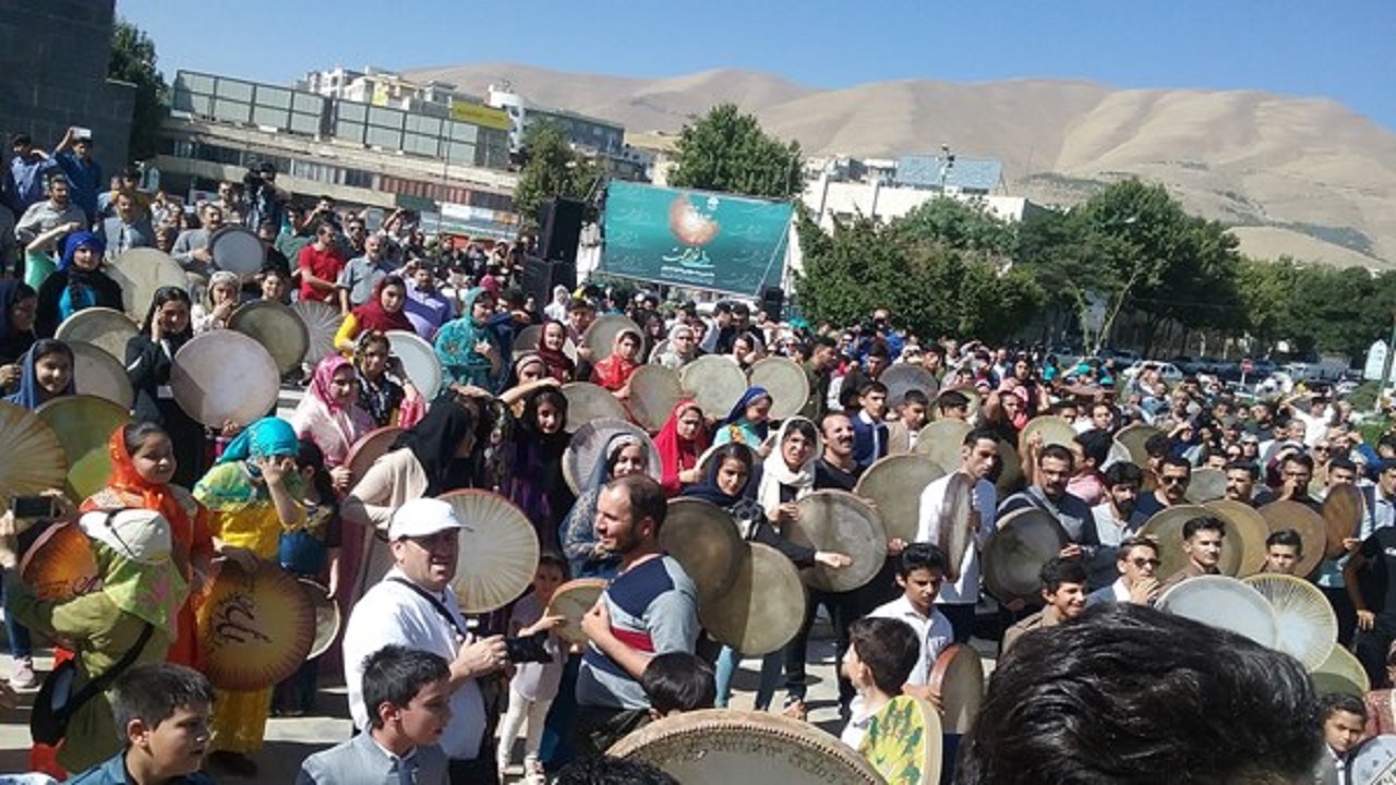 درخشش هنرمند خراسان شمالی در جشنواره موسیقی اقوام سنندج