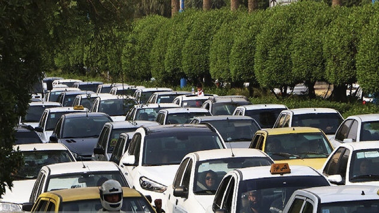 شهروندان اهوازی ناراضی از افزایش ترافیک صبحگاهی