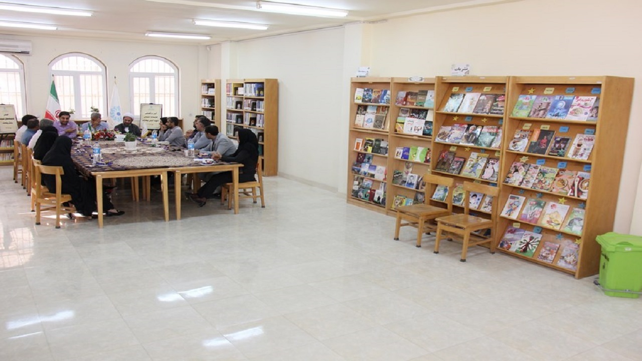 کتابخانه عمومی شهید آوینی چغادک بازگشایی شد