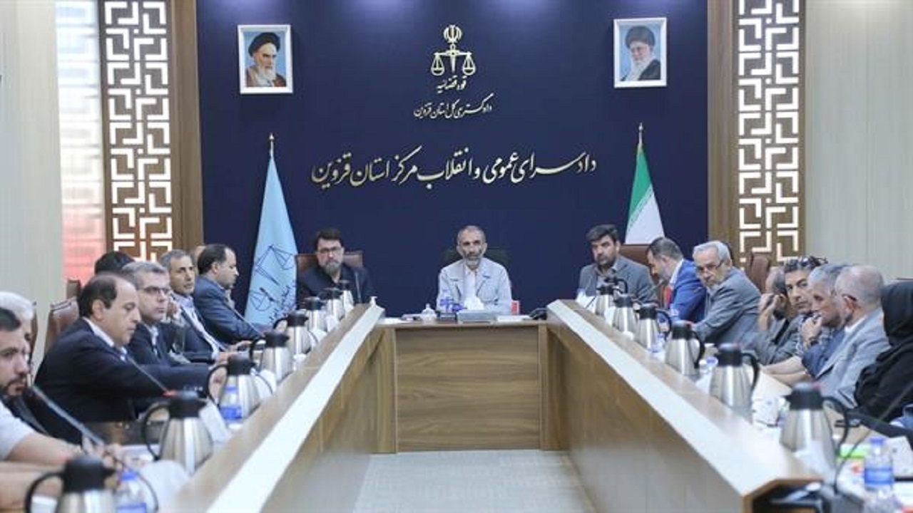 بررسی مشکلات چند واحد تولیدی در ستاد اقتصاد مقاومتی استان قزوین