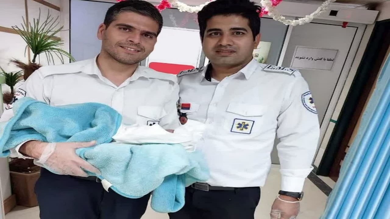 بدنیا آمدن نوزاد عجول میبدی