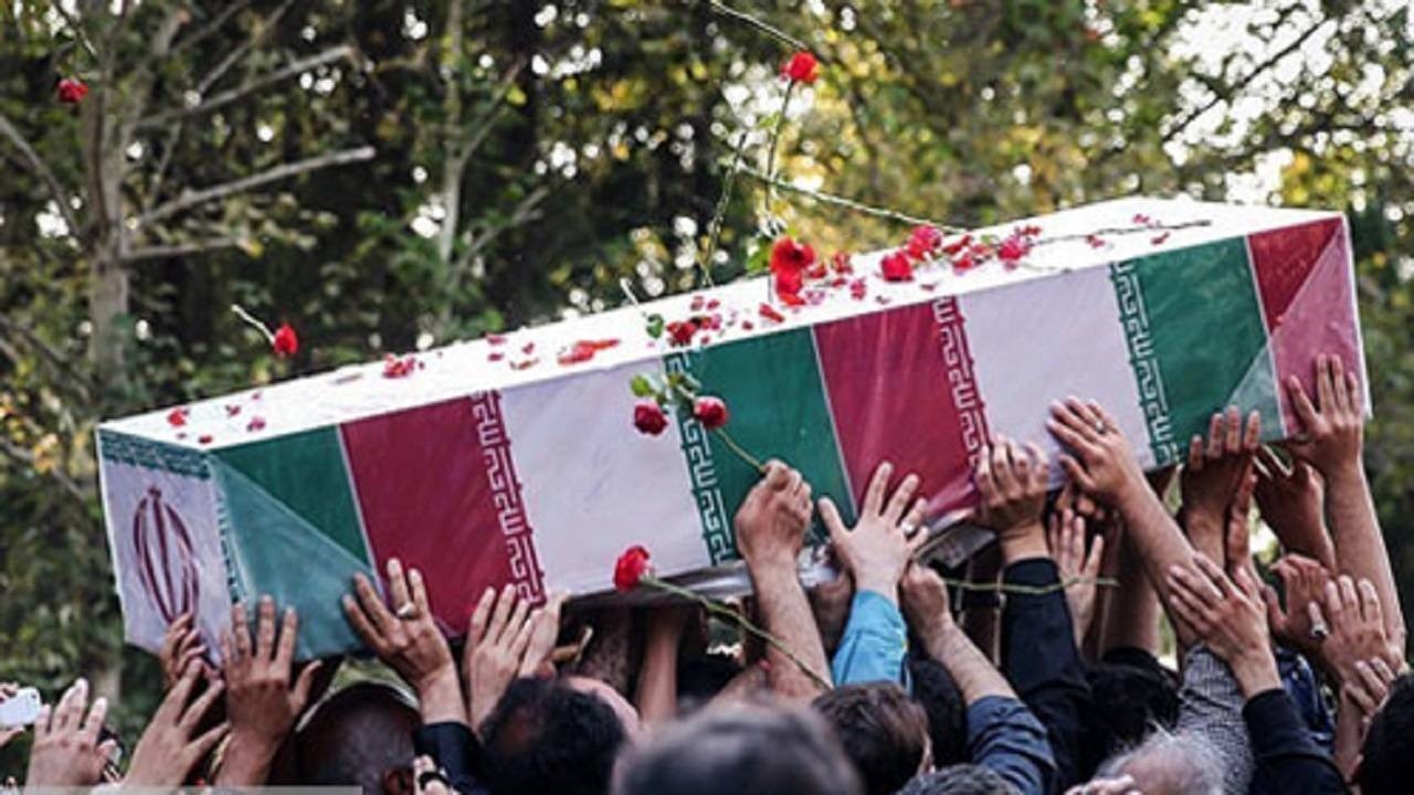 گوشه‌هایی از مراسم تشییع شهید سعید پناهی فر در روز گذشته + فیلم