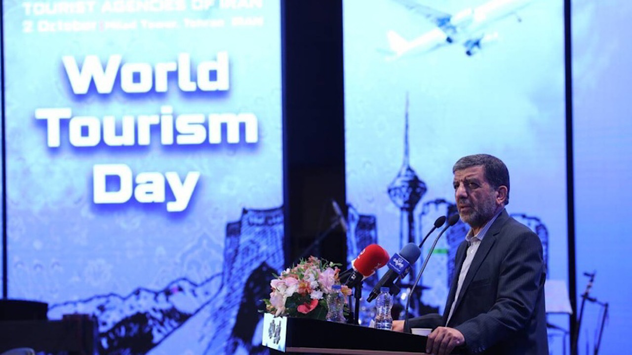 مساجد و نمازخانه‌ها می‌توانند در خدمت گردشگران قرار گیرند