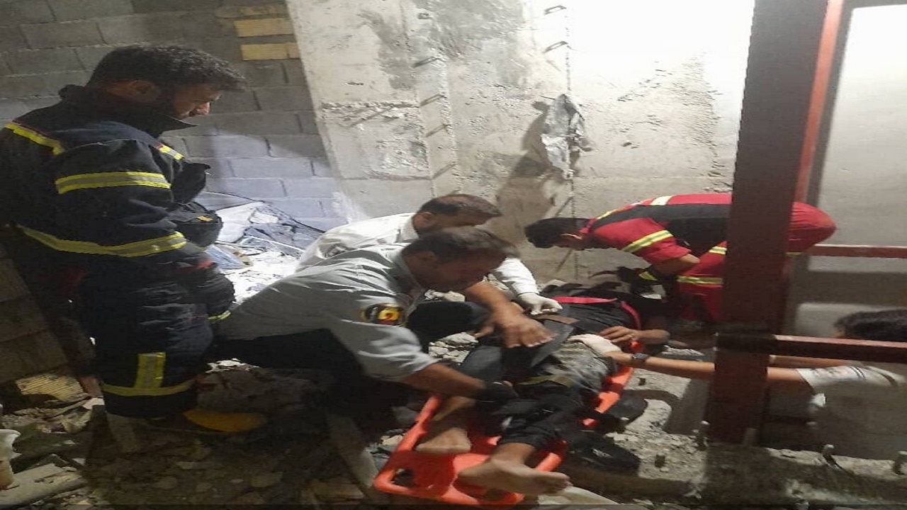 نجات کارگر از چاله آسانسور توسط آتش‌نشانی یاسوج