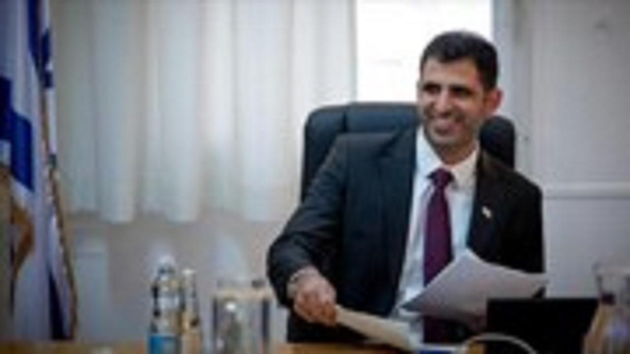 جشن توراتی یک وزیر صهیونیست در عربستان+ فیلم