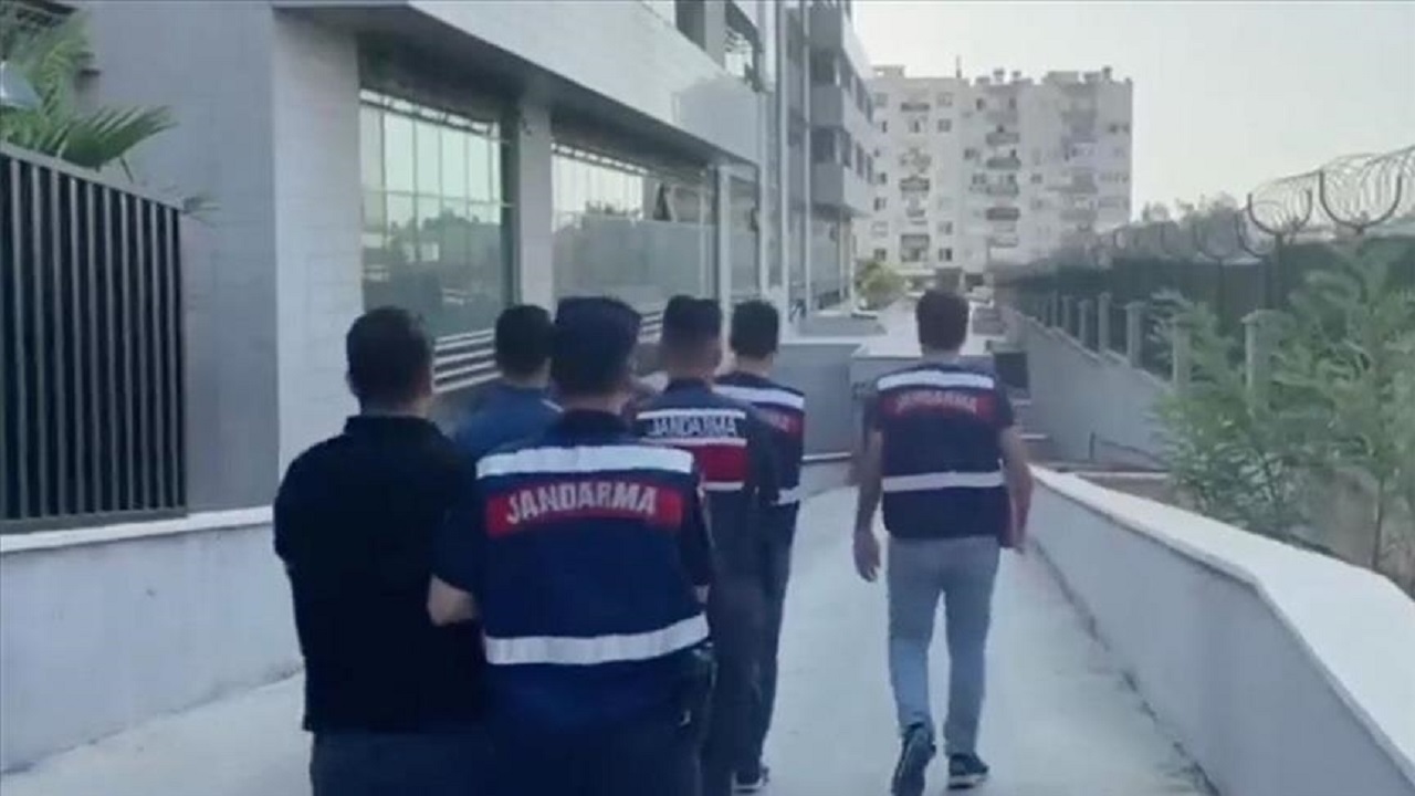 بازداشت بیش از ۹۰ نفر در عملیات ضدتروریستی در ۱۸ استان ترکیه + فیلم