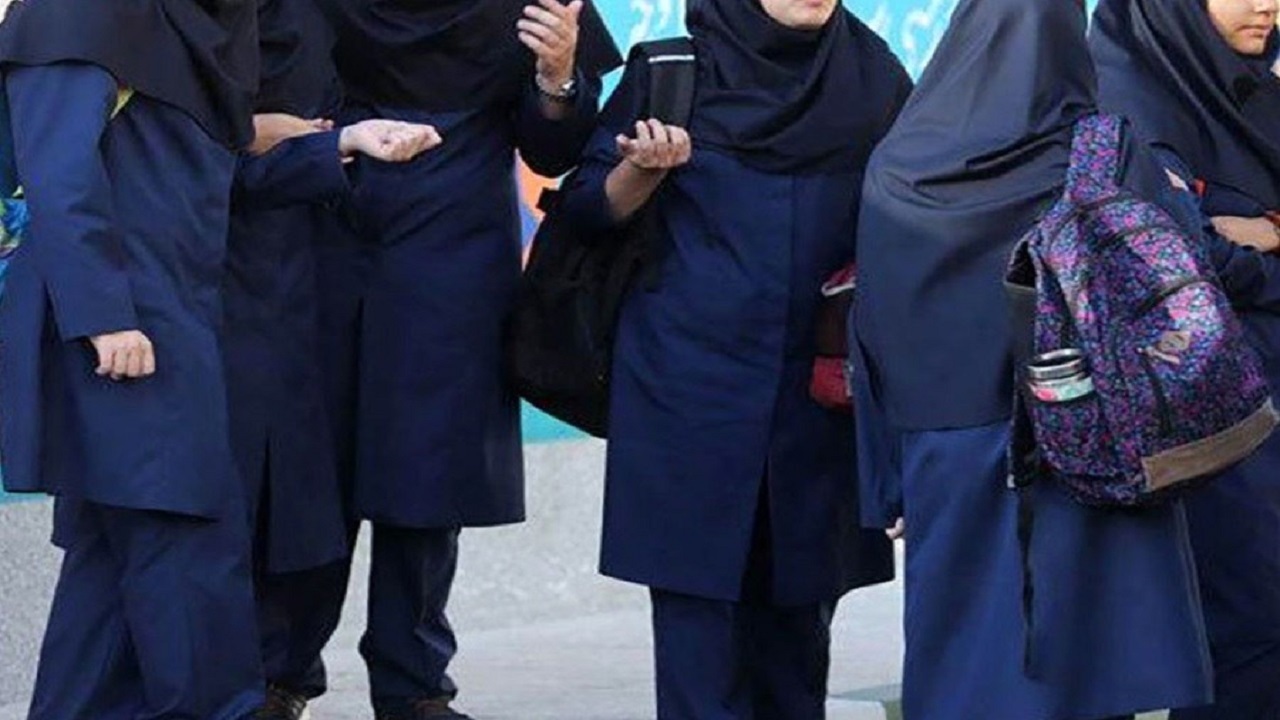 بیش از ۵۳۰۰ دانش آموز با کمک خیرین هلال احمر راهی مدرسه شدند