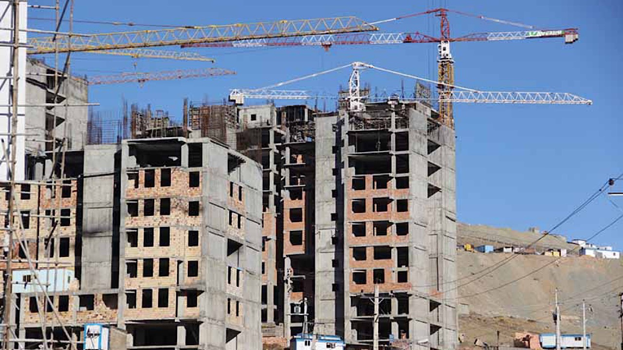 ساخت ۵۰۰ هزار واحد مسکن در دستور کار قرار گرفته است