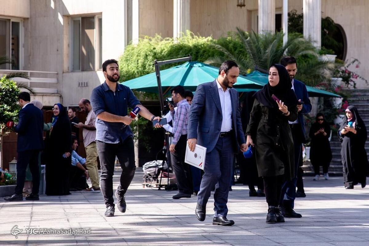 حاشیه جلسه هفتگی هیئت دولت - ۳ آبان ۱۴۰۲