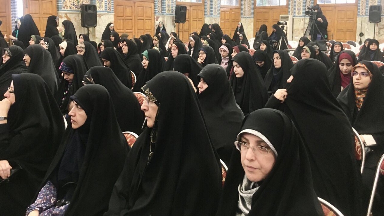 نشست بانوان اجلاس بین المللی پیرغلامان برگزار شد