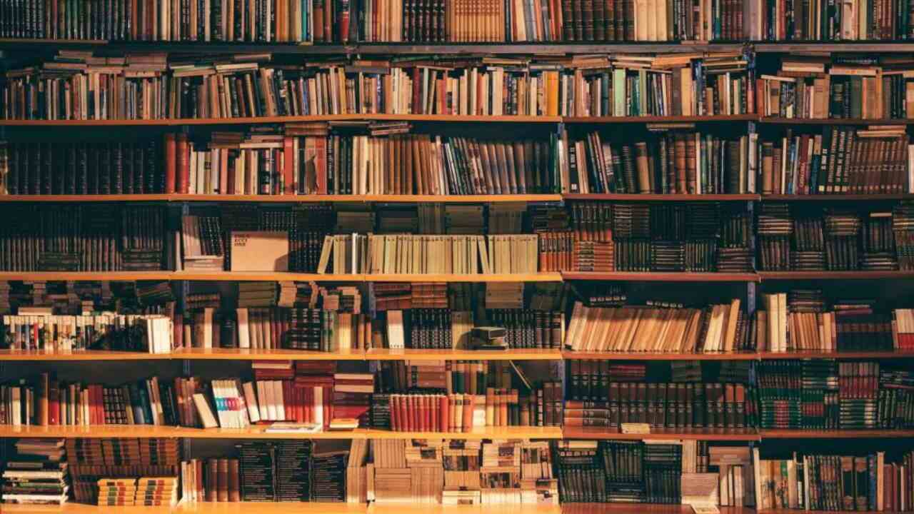 ۳۲ کتاب در «دومین دوره‌ی دوسالانه‌ی کتاب عاشورا» نامزد شدند