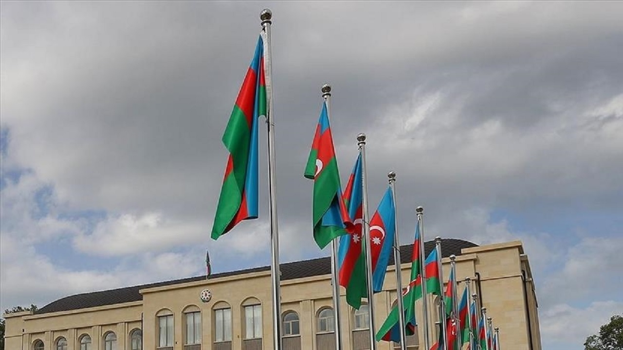 باکو توافق نظامی میان ارمنستان و فرانسه را محکوم کرد