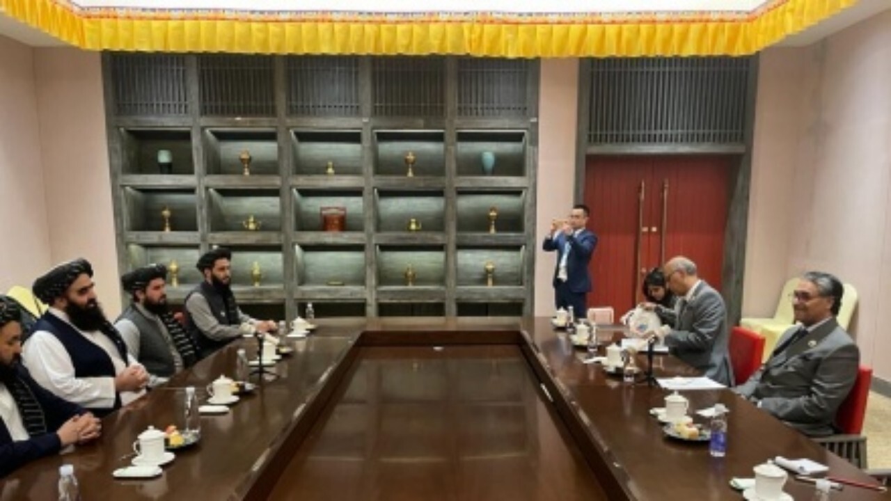 نشست مشترک وزرای خارجه طالبان و پاکستان در چین