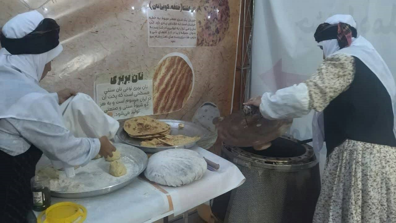 برگزاری نخستین جشنواره ملی نان در کرمان + فیلم و تصاویر
