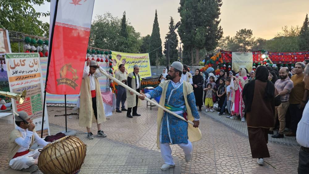 برگزاری مراسم سنتی در جشنواره
