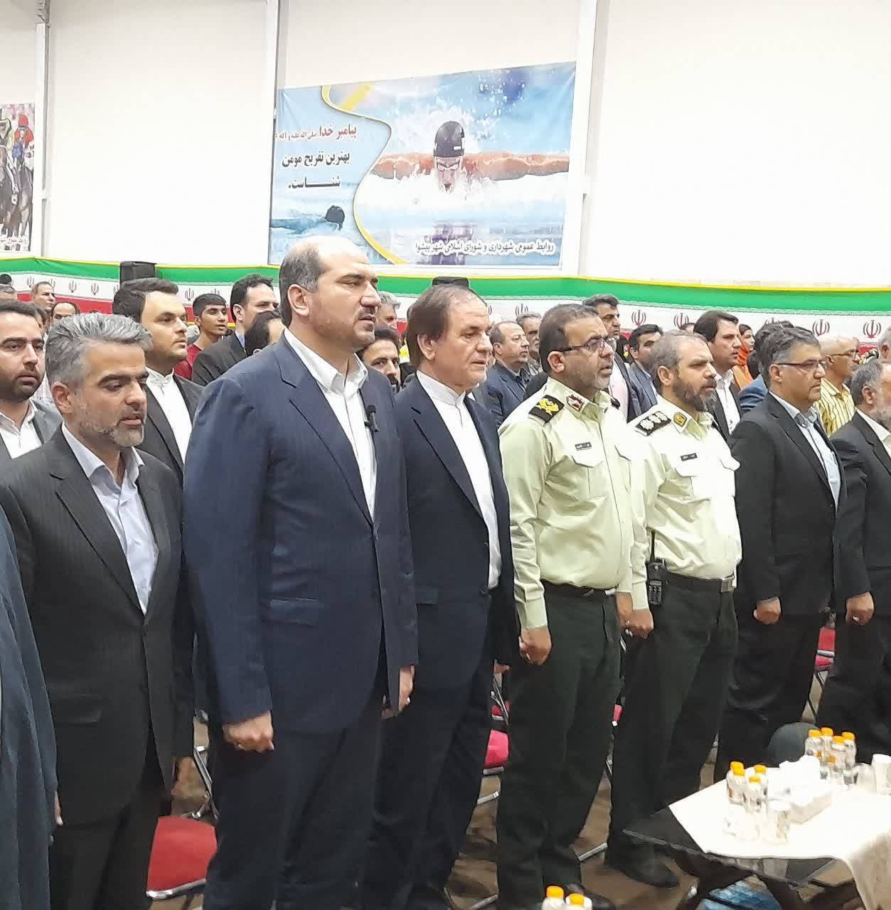 حضور مسئولان در مراسم افتتاحیه