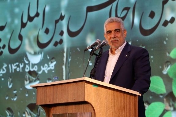 قیام عاشورا باید بیش از پیش معرفی و تبیین شود