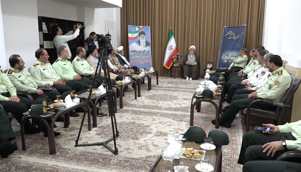 نیروی انتظامی، همراه و یاور همیشگی مردم است