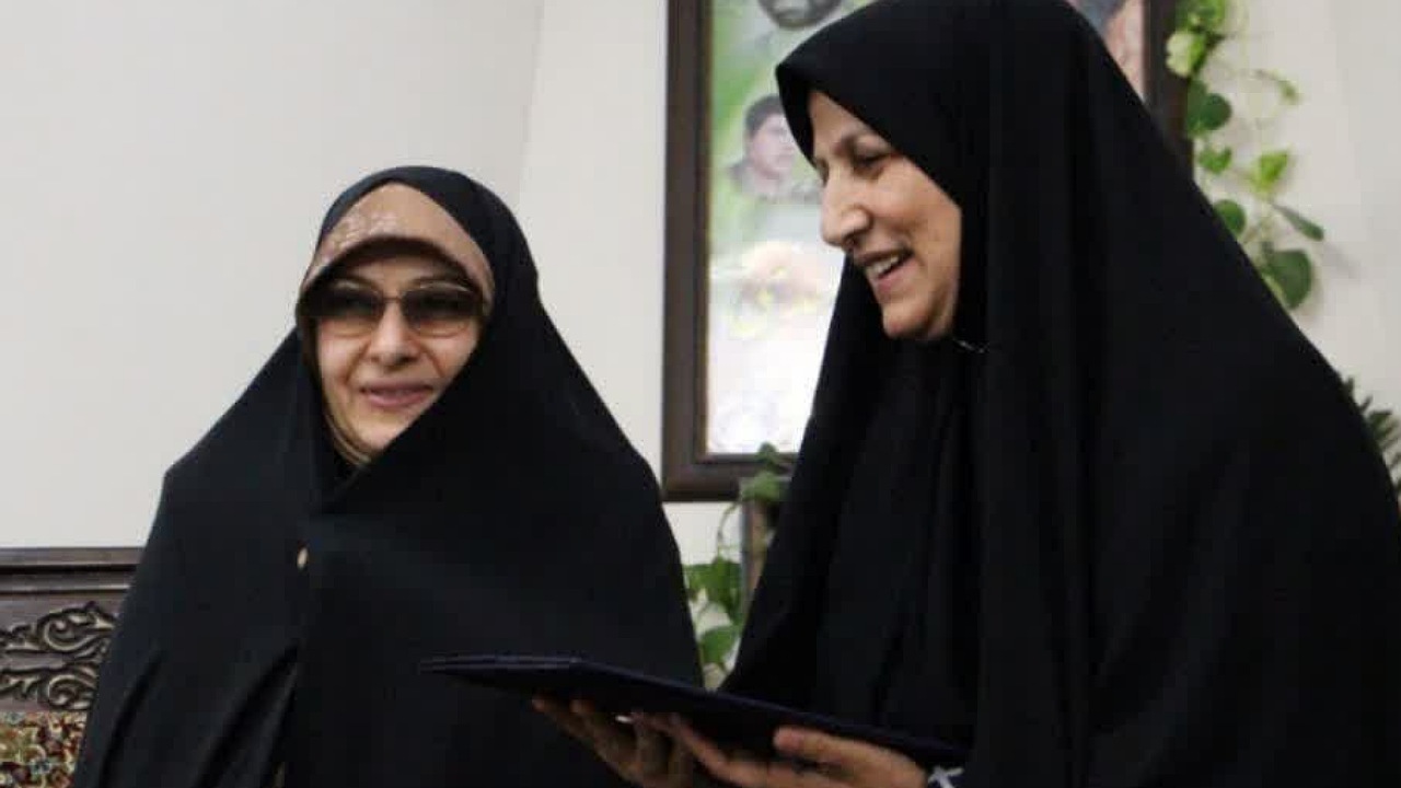 دیدار معاون رئیس جمهور با خانواده سردار شهید حسین اسدی 