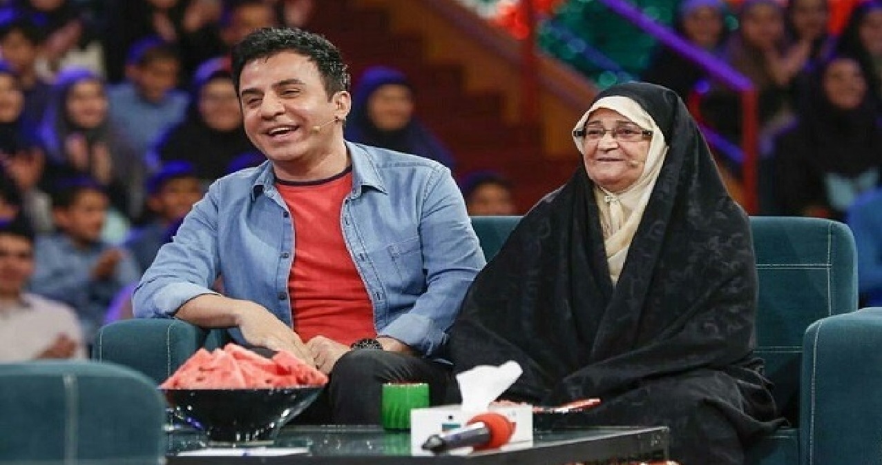 رفتار قابل تحسین عمو پورنگ با مادرش + فیلم