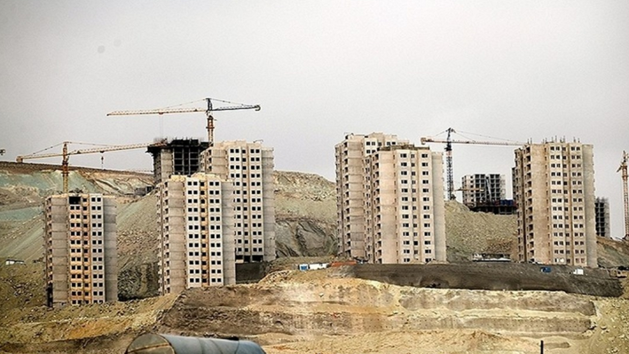 متقاضیان مسکن ملی شهر جدید بهارستان اصفهان در انتظار تحویل واحدها